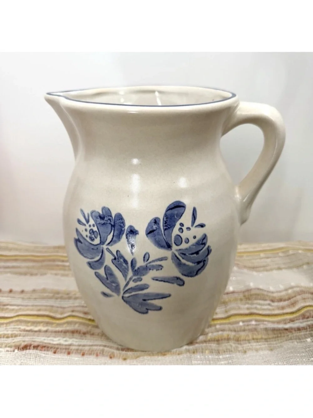 Vintage Pfaltzgraff Yorktowne Blue Floral Stoneware Pitcher 7